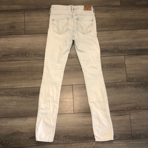 Hollister high rise straight leg ripped jeans - Picture 3 of 7